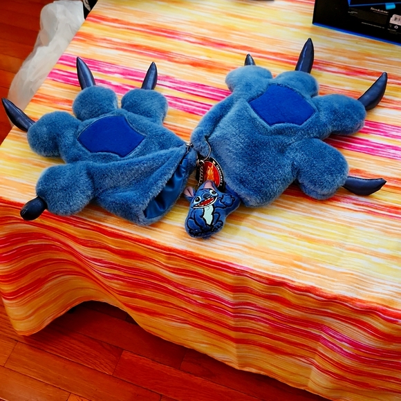 Disney Toys Rare Cute Stitch Gloves Poshmark
